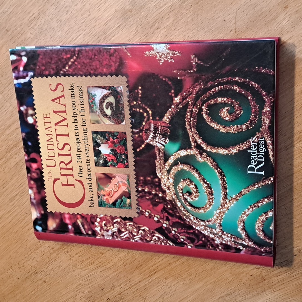 288 page Readers digest  ultimate christmas project book